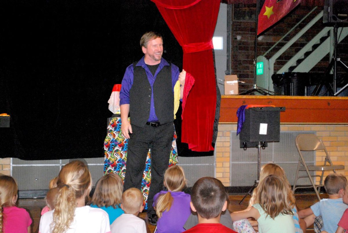 Magician Jeff Quinn comes to Fremont, teaches kindness